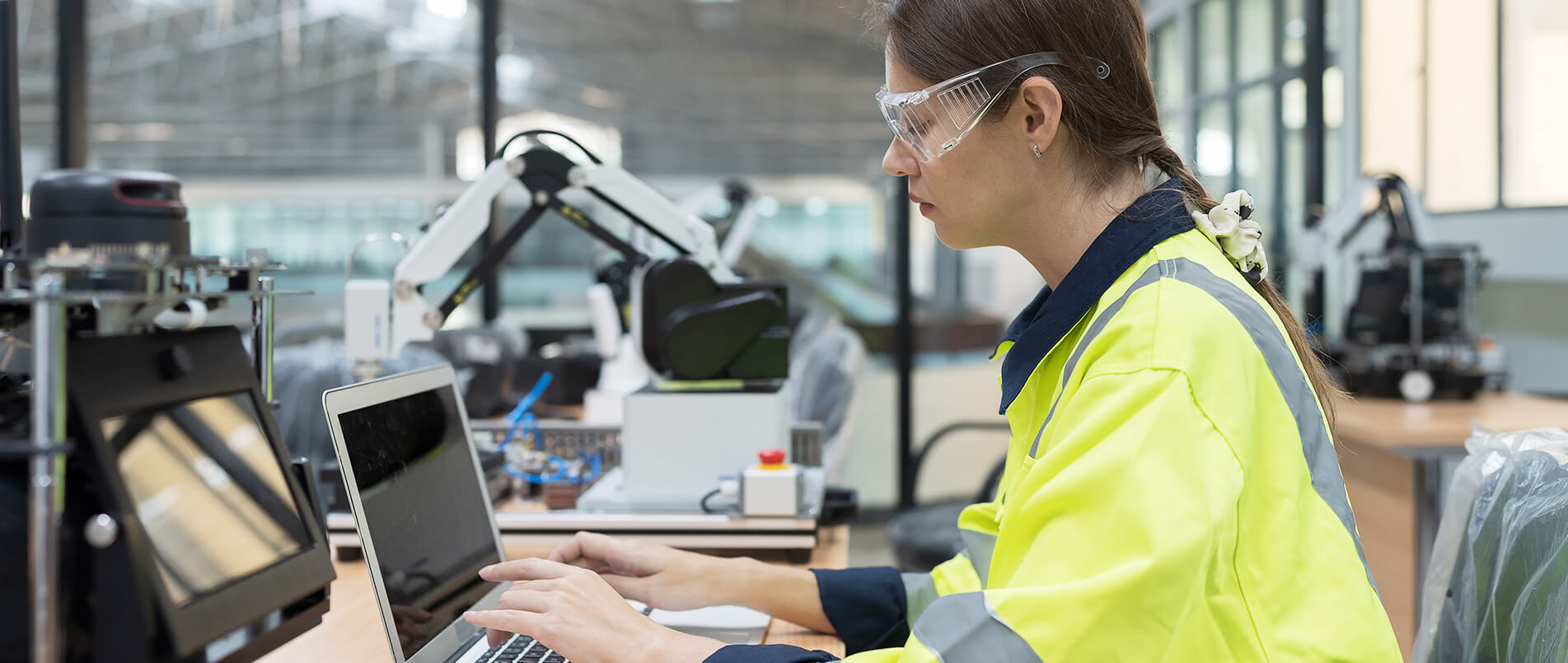 加速量产化节奏！bifa必发5G RedCap模组RG255C-CN顺利通过SRRC认证